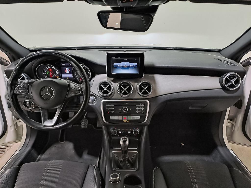 Mercedes GLA GLA 180 6