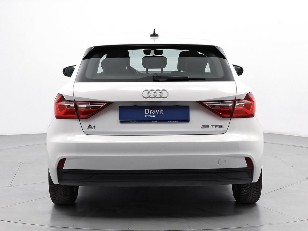 Audi A1 Sportback 25 TFSI 70kW (95CV) 5