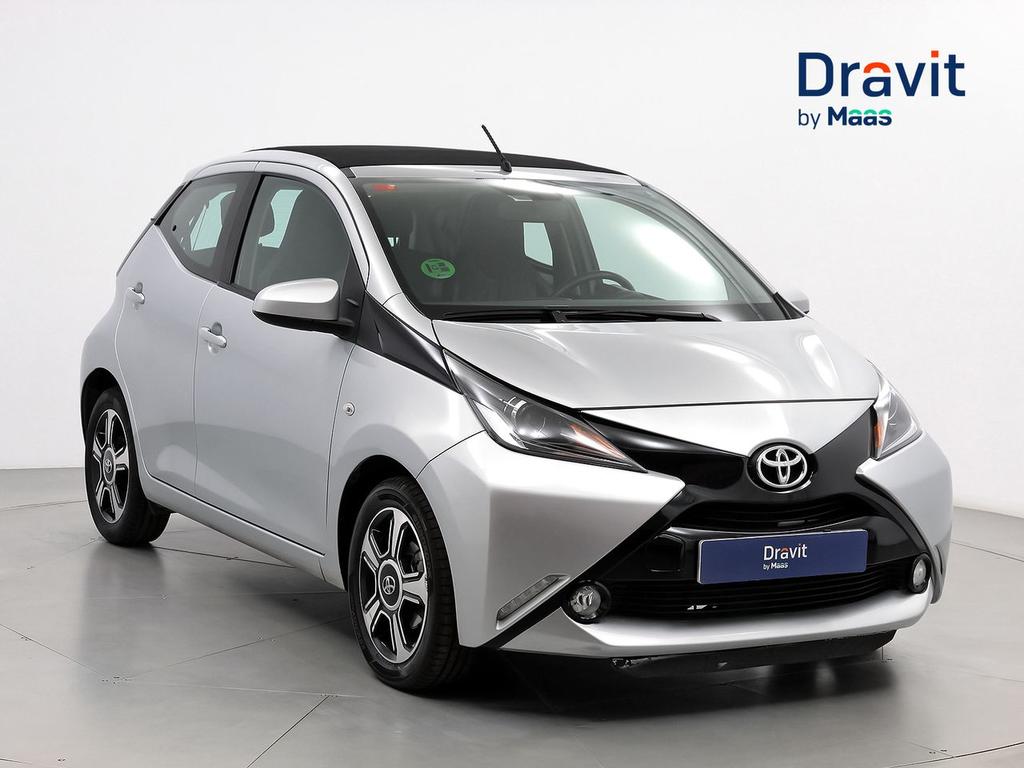 Toyota Aygo 1.0 70 x-play business 1