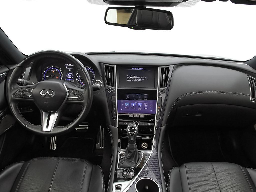 Infiniti Q60 2.0 Premium 6