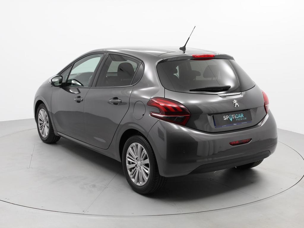 Peugeot 208 5P Signature 1.2L PureTech 60KW (82CV) 5