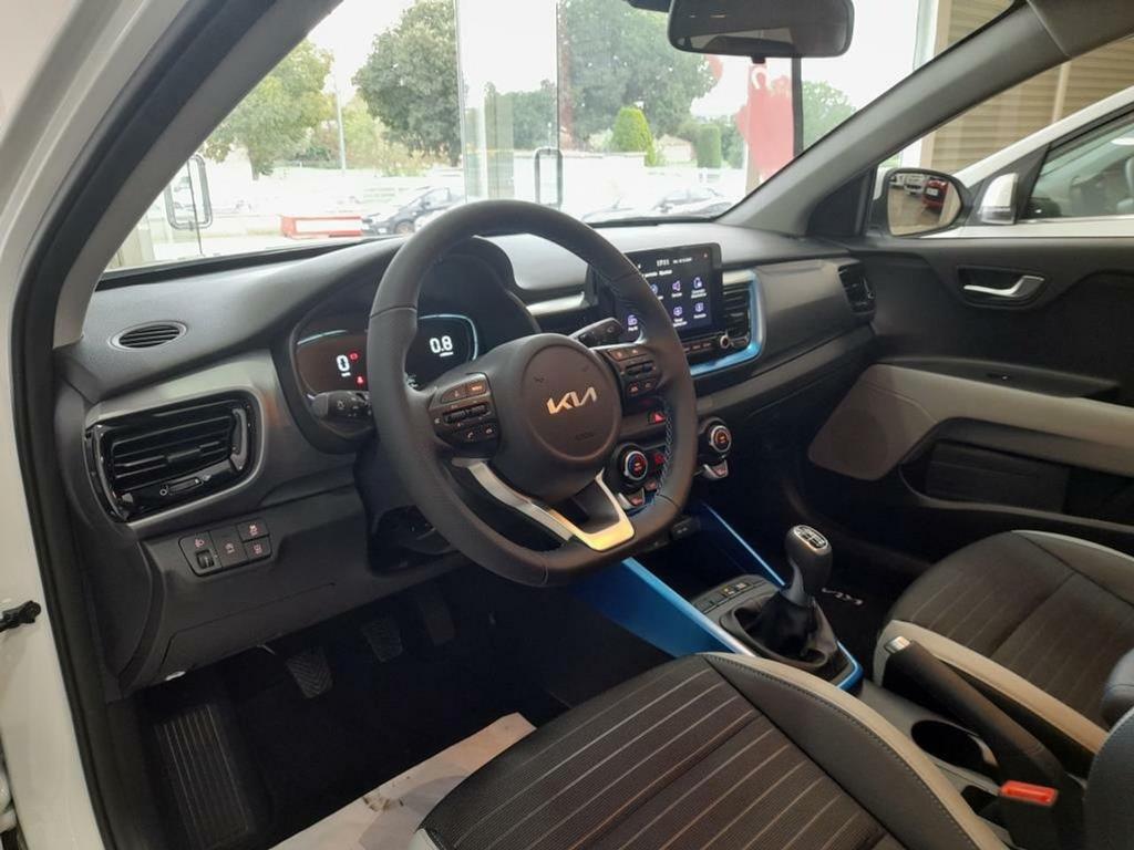 Kia Stonic 1.0 T-GDi 74kW MHEV MT Style Edition 24