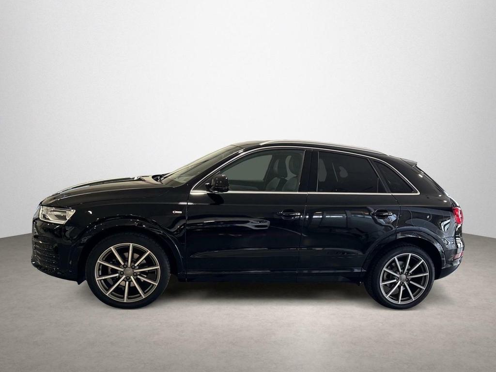 Audi Q3 Black line ed 2.0 TFSI 132kW quatt S tro 8