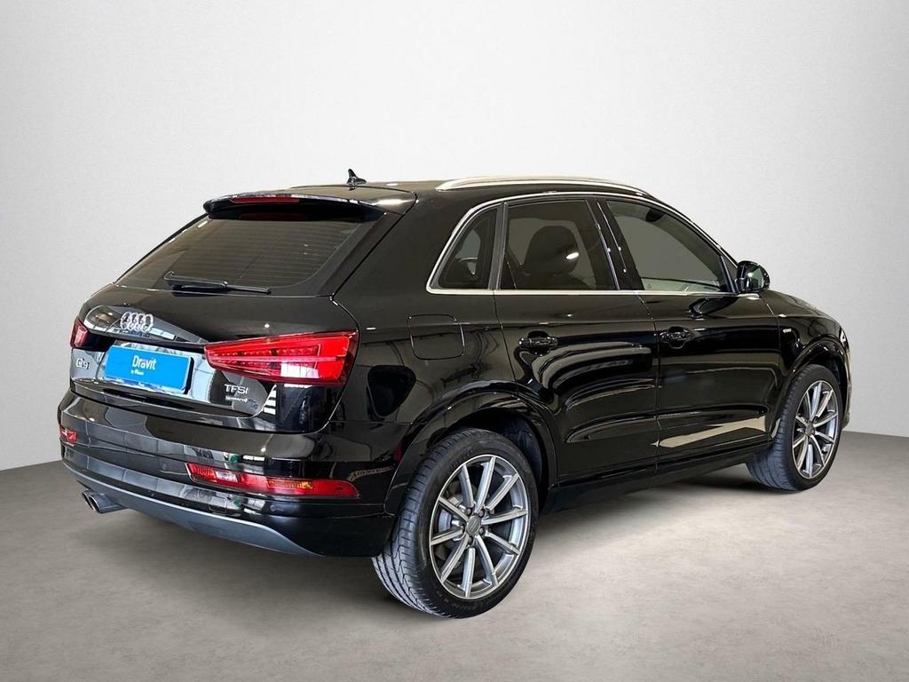 Audi Q3 Black line ed 2.0 TFSI 132kW quatt S tro 2