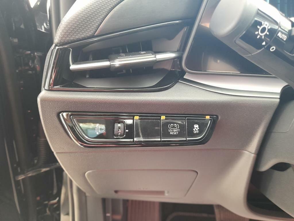 Kia Niro 1.6 GDi HEV 95kW (129CV) Drive 16