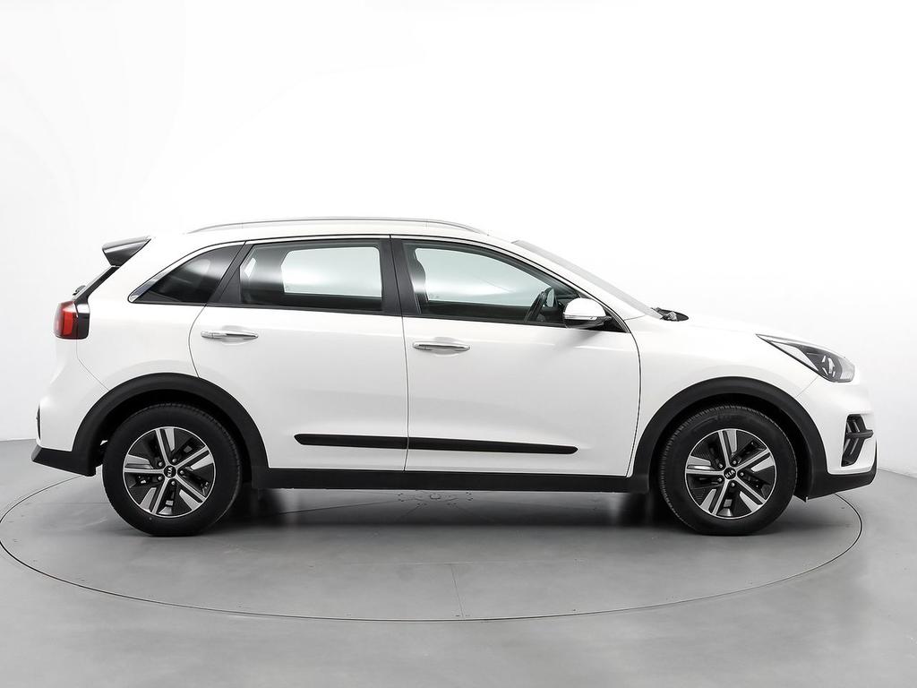 Kia Niro 1.6 GDi HEV 104kW (141CV) Drive 3