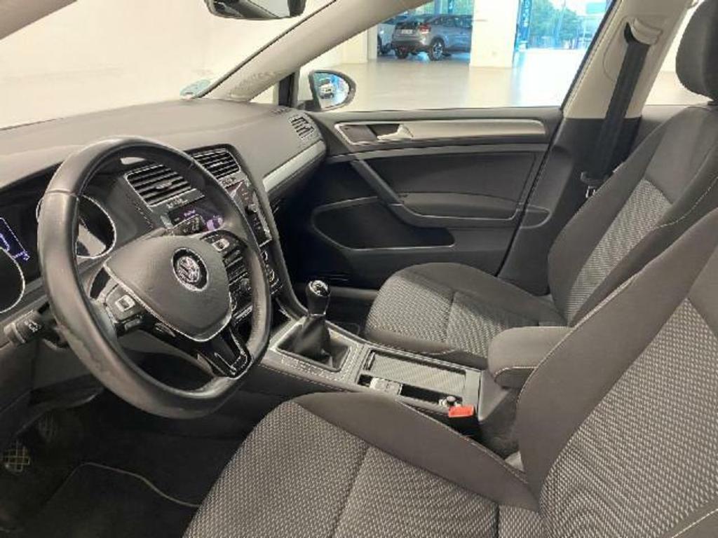 Volkswagen Golf Edition 1.0 TSI 85kW (115CV) 9