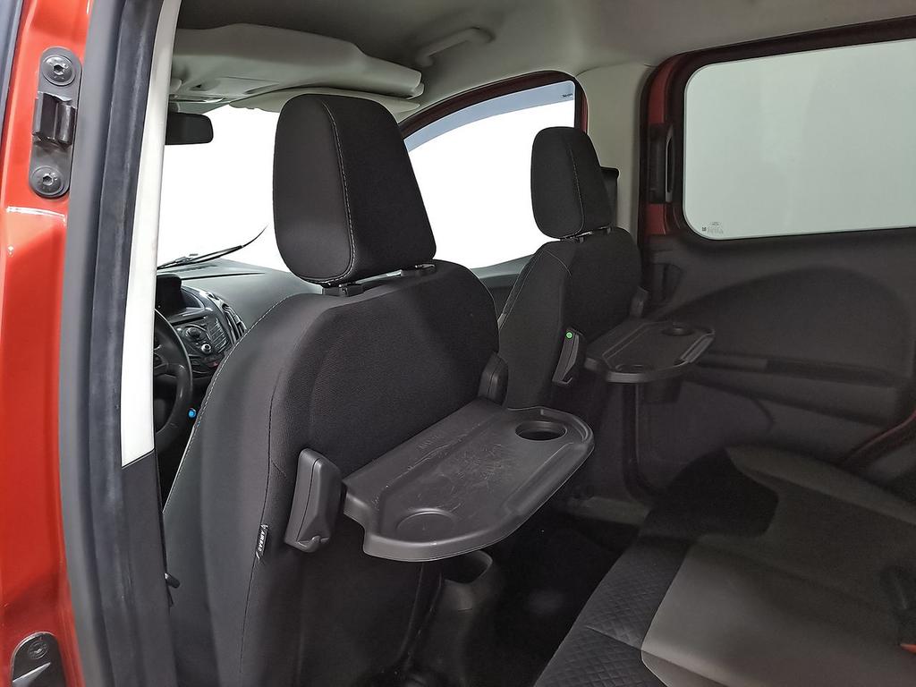 Ford Tourneo Courier 1.5 TDCi 95cv Titanium 27