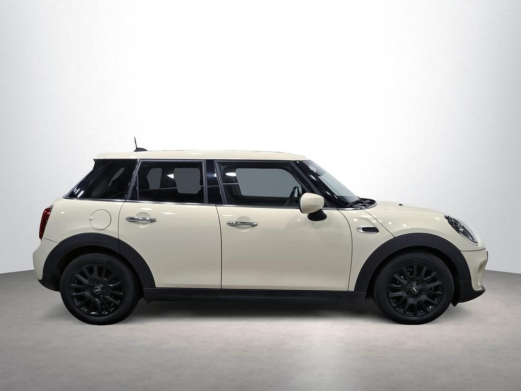 MINI Cooper ONE 5 PUERTAS 3