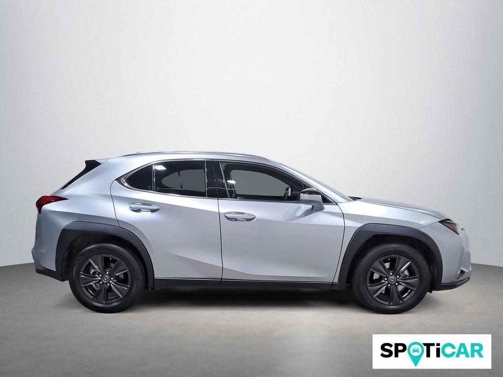 Lexus UX 2.0 250h Premium 3