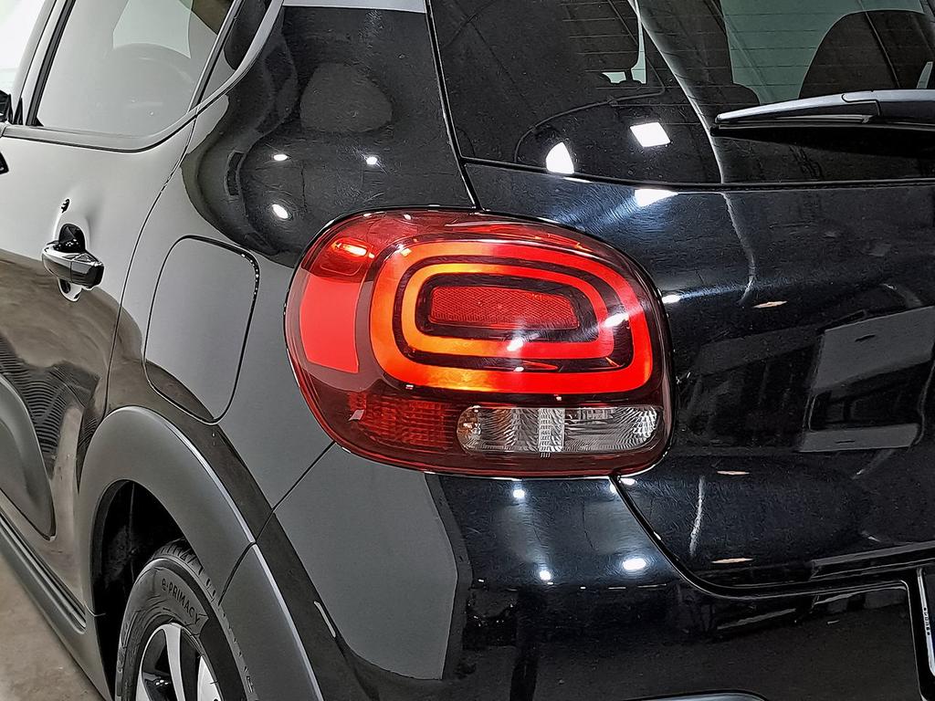 Citroën C3 PureTech 60KW (83CV) Shine 33