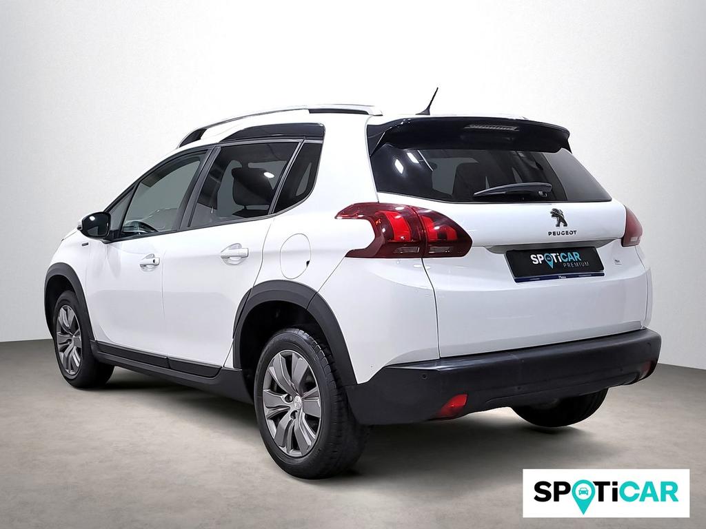 Peugeot 2008 Signature BlueHDi 100 S&S 5 Vel. MAN 2