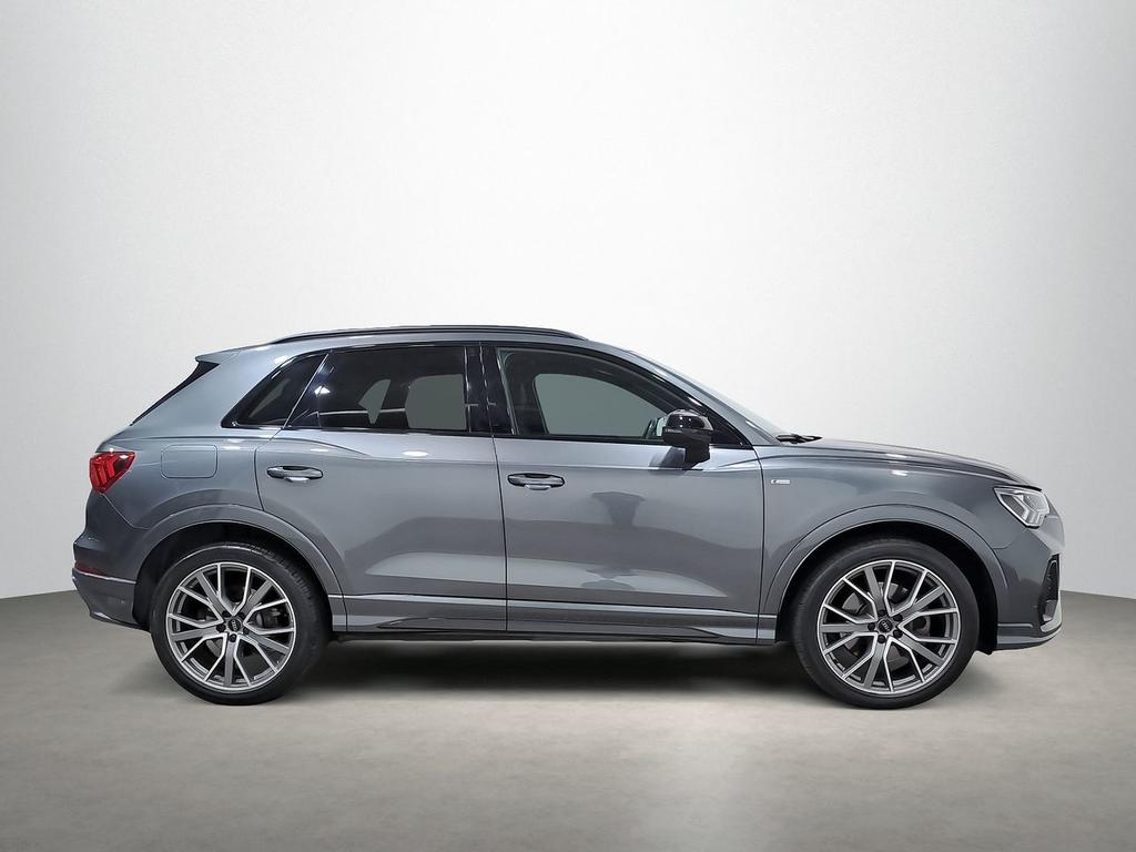 Audi Q3 45 TFSI 169kW S tronic Quattr Black Line 3