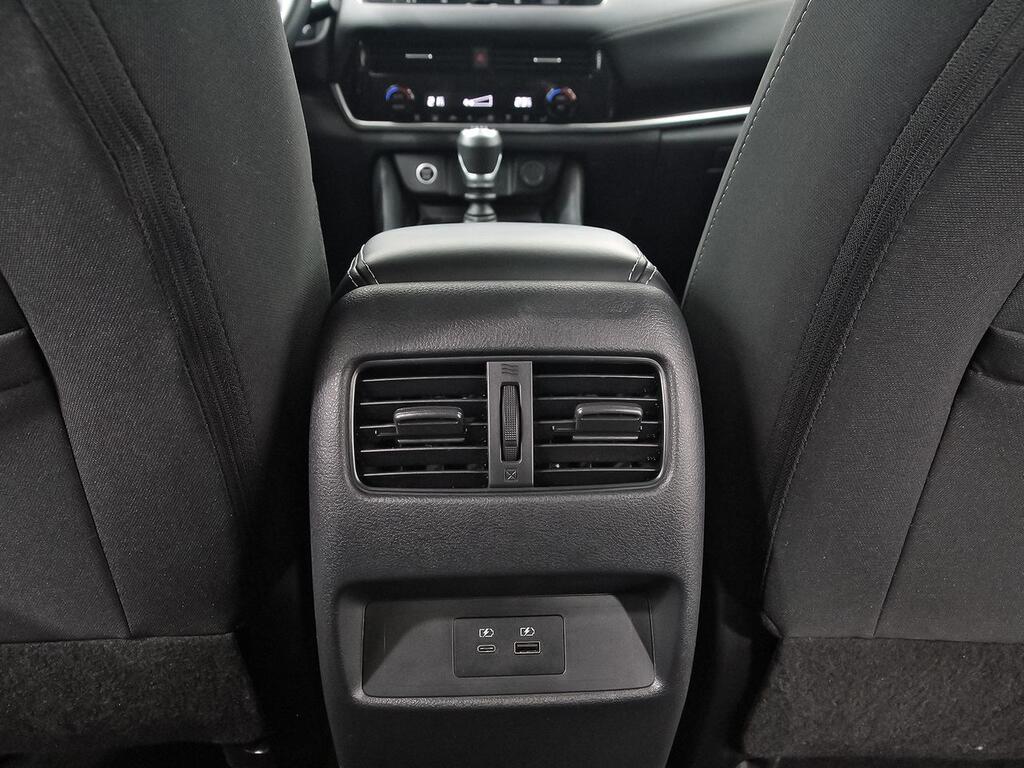 Nissan Qashqai DIG-T 103kW N-Connecta 33