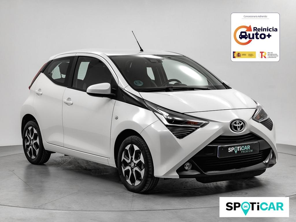 Toyota Aygo 1.0 70 x-play 1