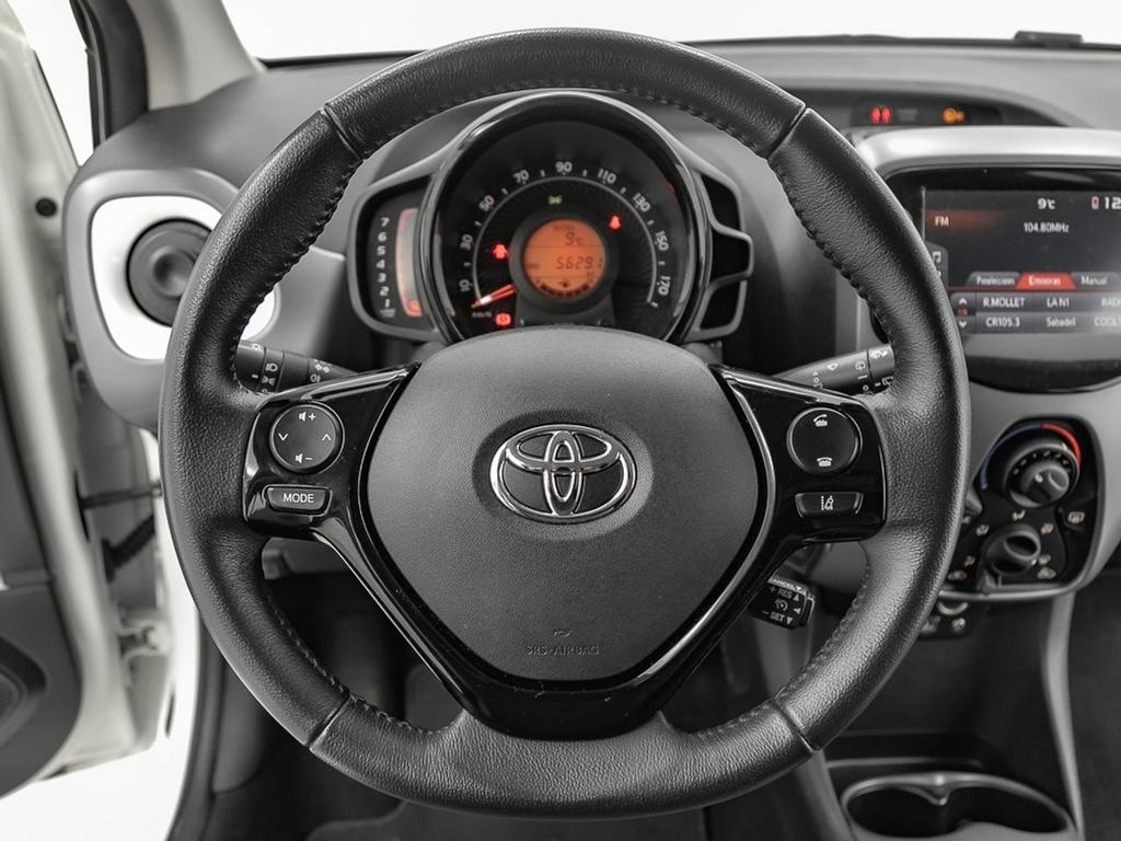 Toyota Aygo 1.0 70 x-play 18