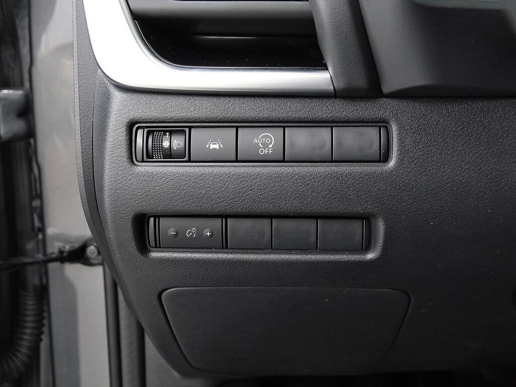 Nissan Qashqai DIG-T 103kW N-Connecta 12