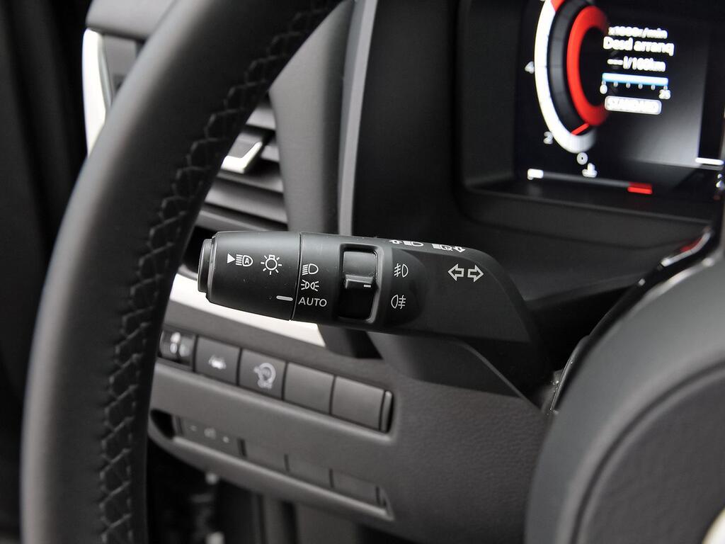 Nissan Qashqai DIG-T 103kW N-Connecta 13