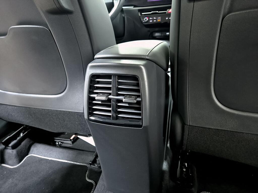 Kia Niro 1.6 GDi PHEV 104kW (141CV) Emotion 34