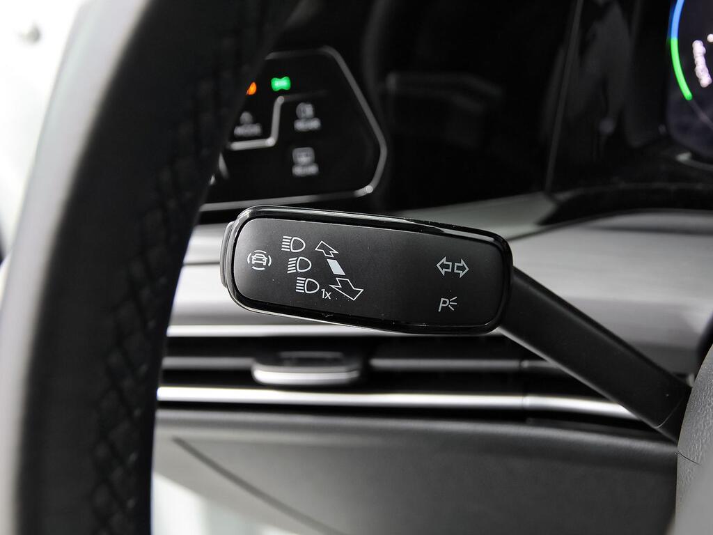 Volkswagen Golf eHybrid 1.4 TSI 150kW (204CV) DSG 15
