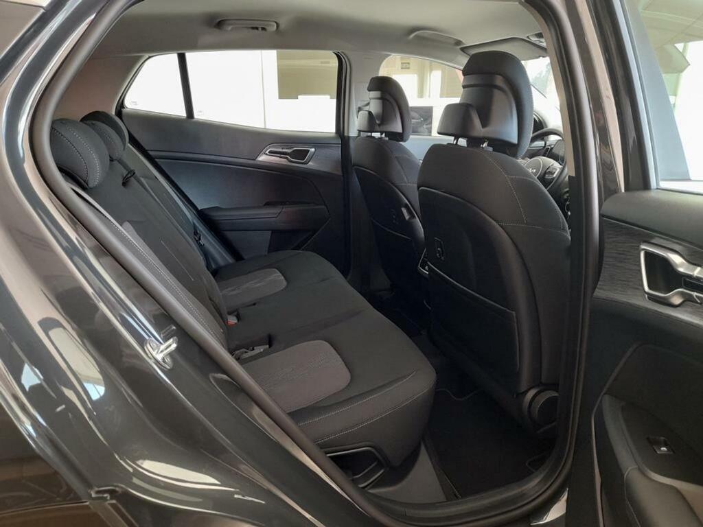 Kia Sportage 1.6 T-GDi 118kW (160CV) Drive 17″ 11
