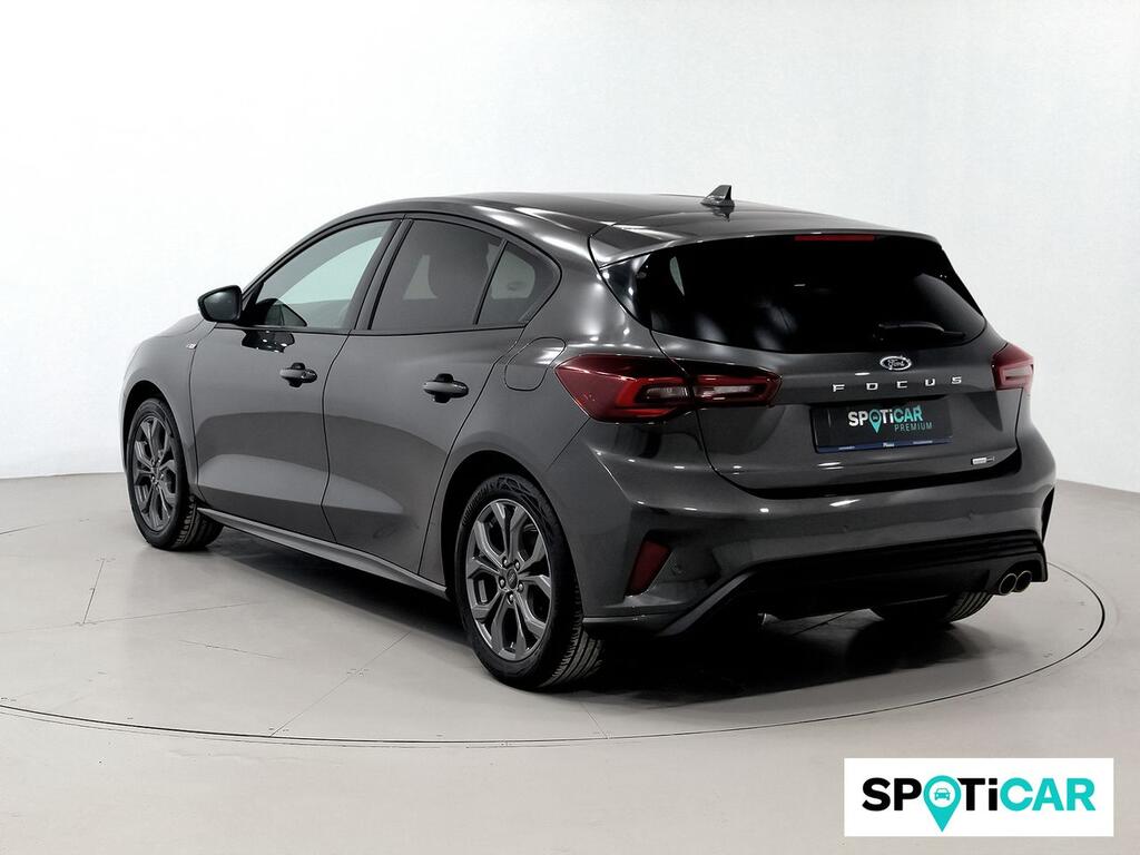 Ford Focus 1.0 Ecoboost MHEV 114kW ST-Line 2