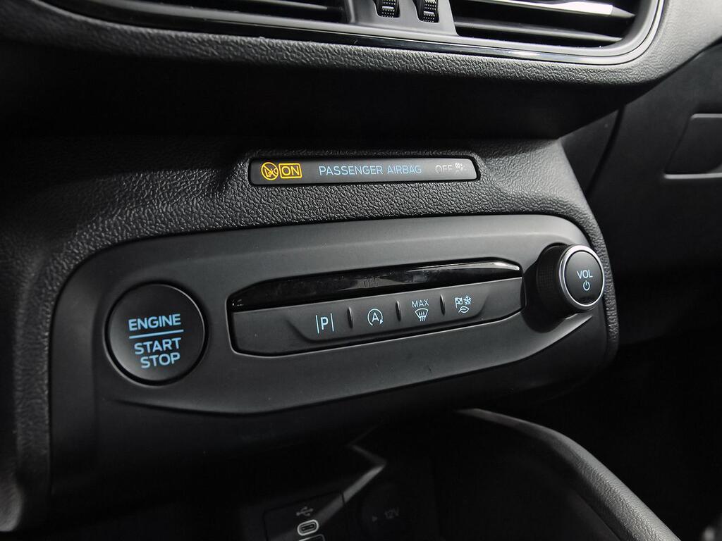 Ford Focus 1.0 Ecoboost MHEV 114kW ST-Line 27