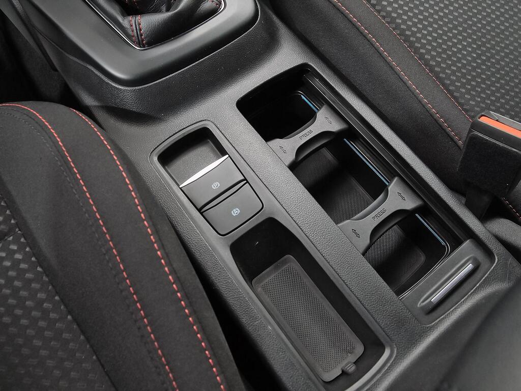Ford Focus 1.0 Ecoboost MHEV 114kW ST-Line 30