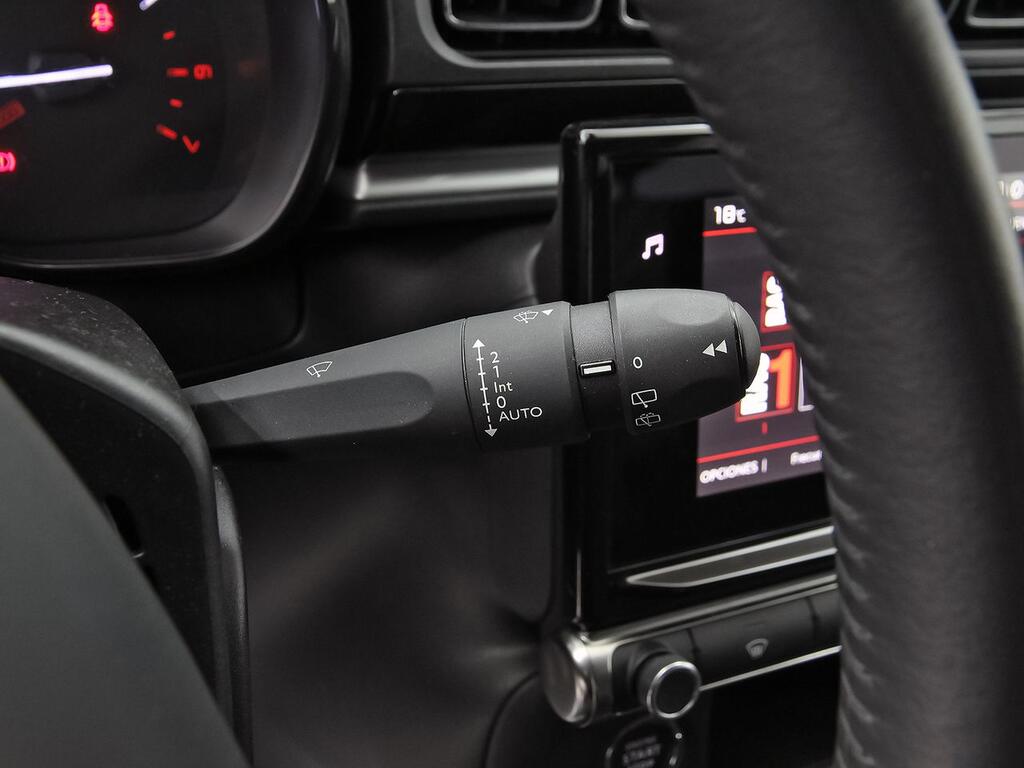 Citroën C3 PureTech 60KW (83CV) Shine 17