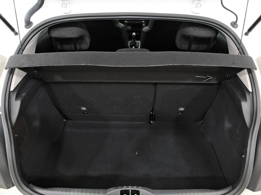 Citroën C3 PureTech 60KW (83CV) Shine 10