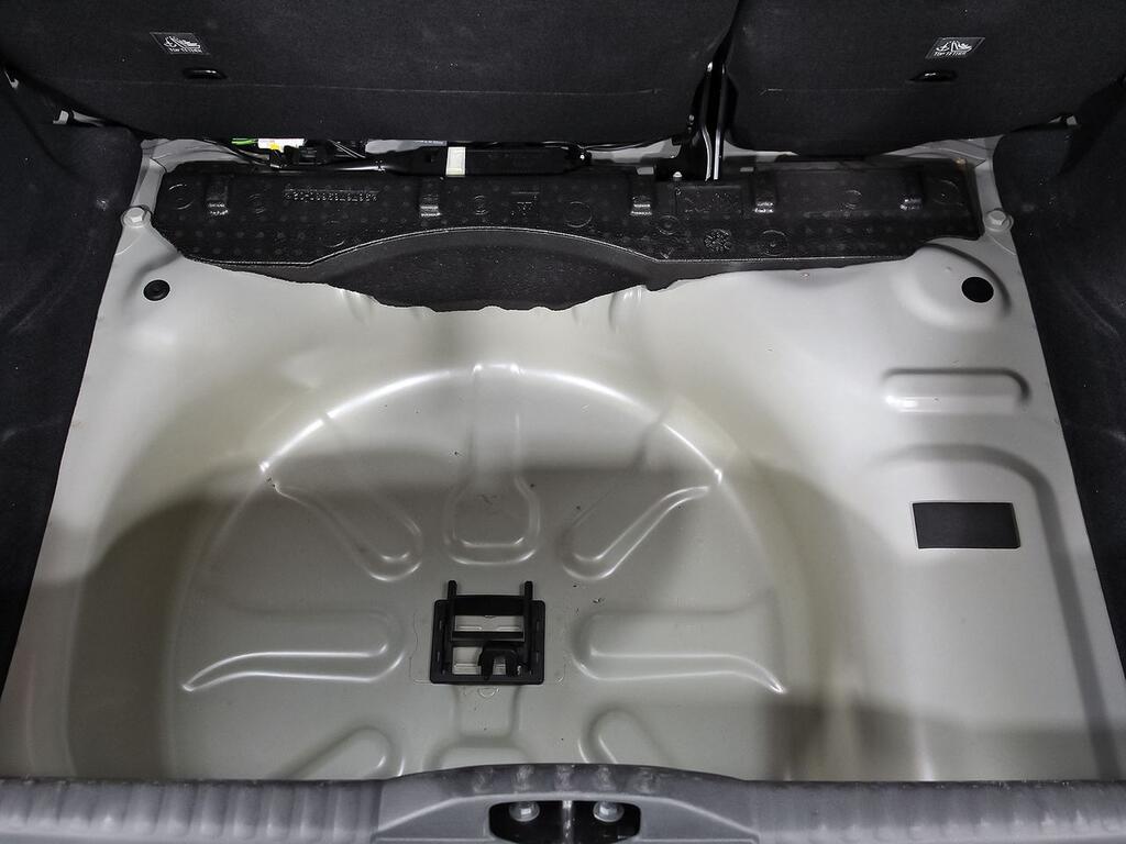 Citroën C3 PureTech 60KW (83CV) Shine 31