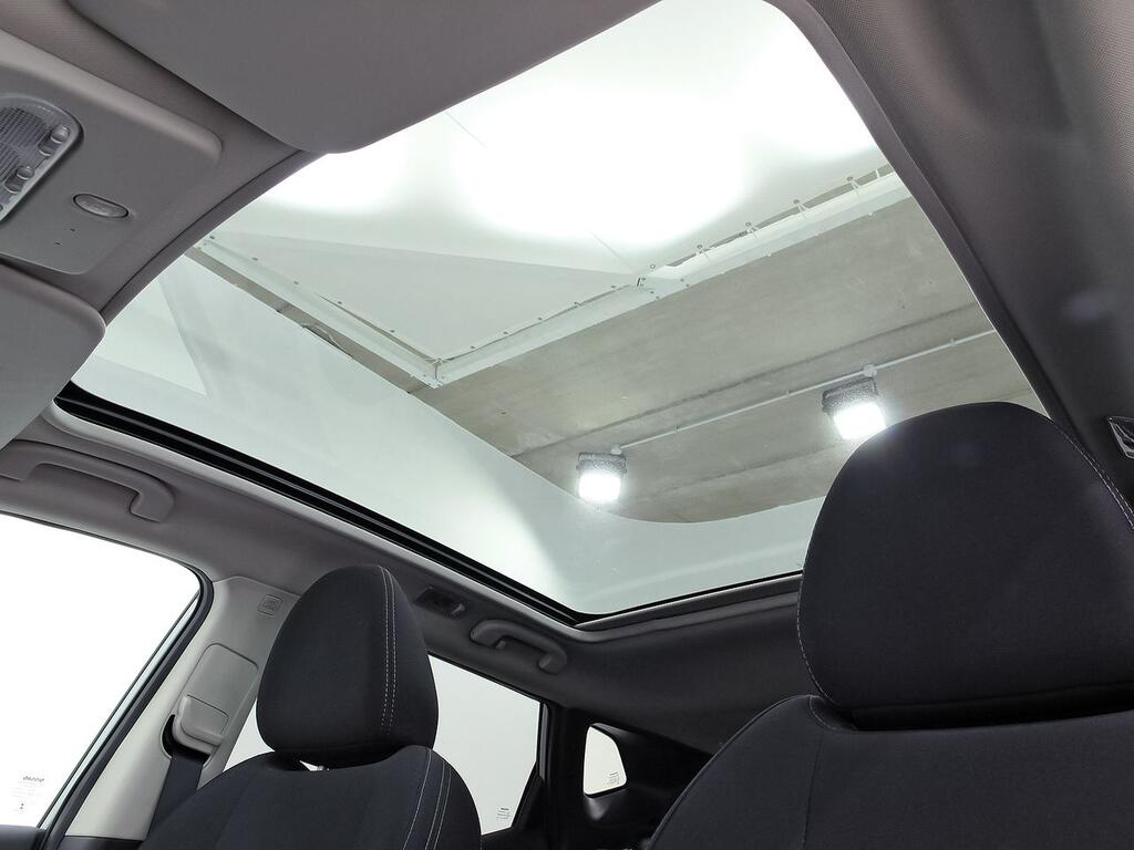 Nissan Qashqai DIG-T 103 kW (140 CV) E6D N-CONNECTA 27