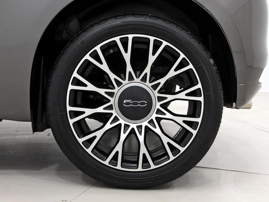 Fiat 500 Monotrim 1.0 Hybrid 51KW (70 CV) 11