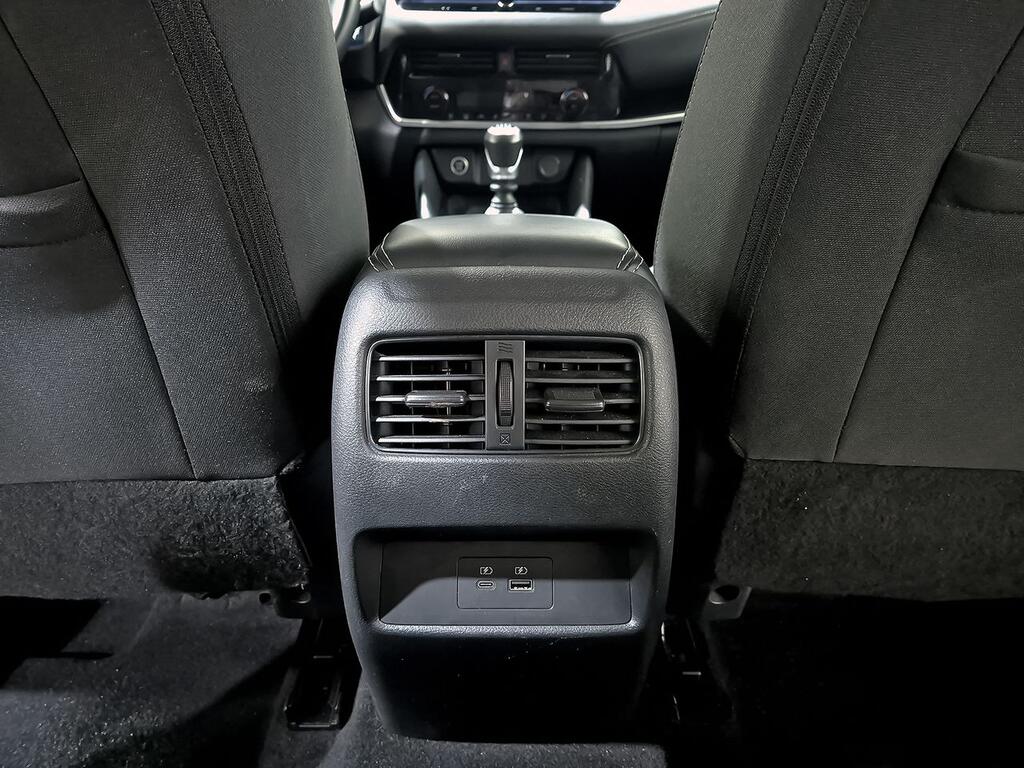 Nissan Qashqai DIG-T 103kW N-Connecta 34