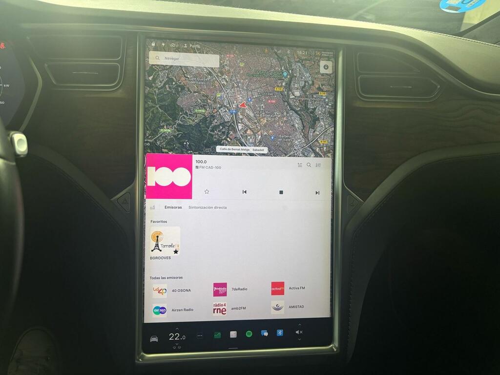 Tesla Model X 75D 4WD 10
