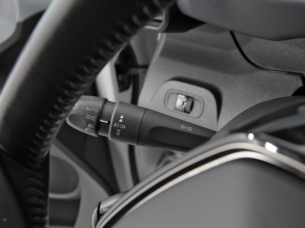 Peugeot Rifter Allure Pack Standard BlueHDi 73kW 15