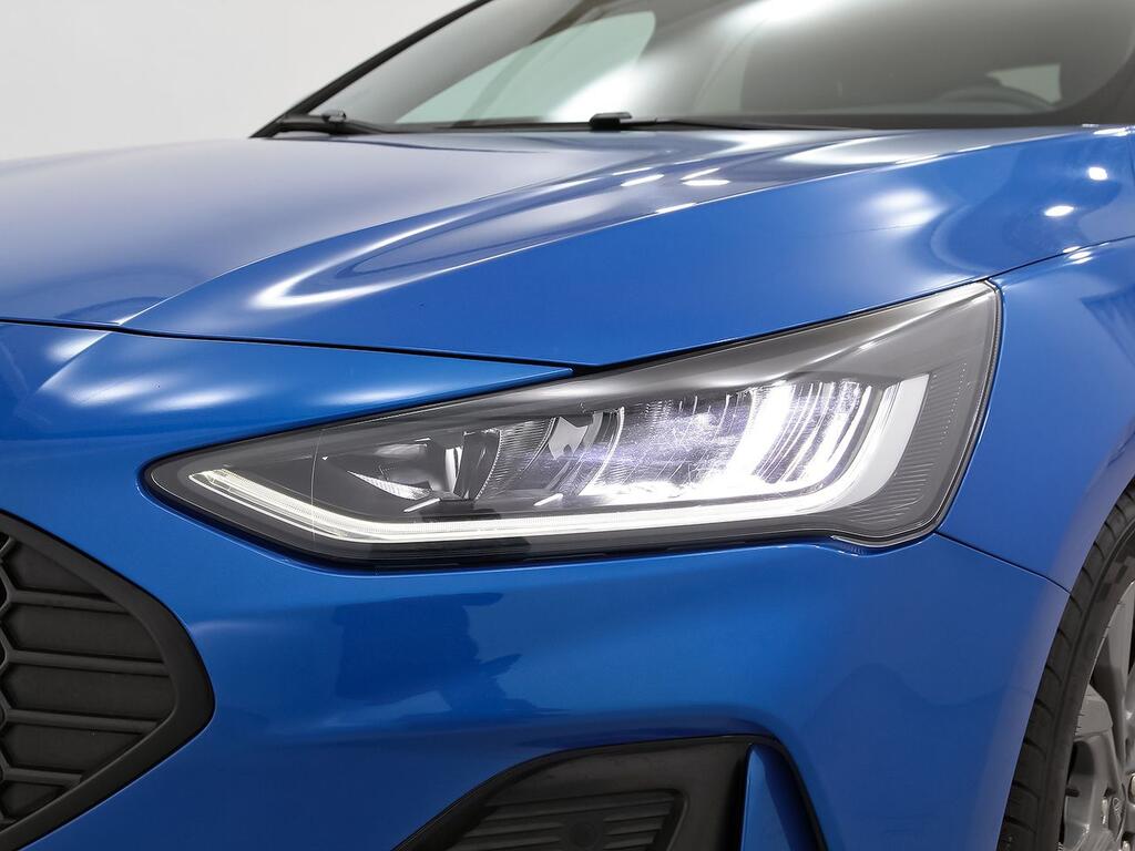 Ford Focus 1.0 Ecoboost MHEV 114kW ST-Line 34