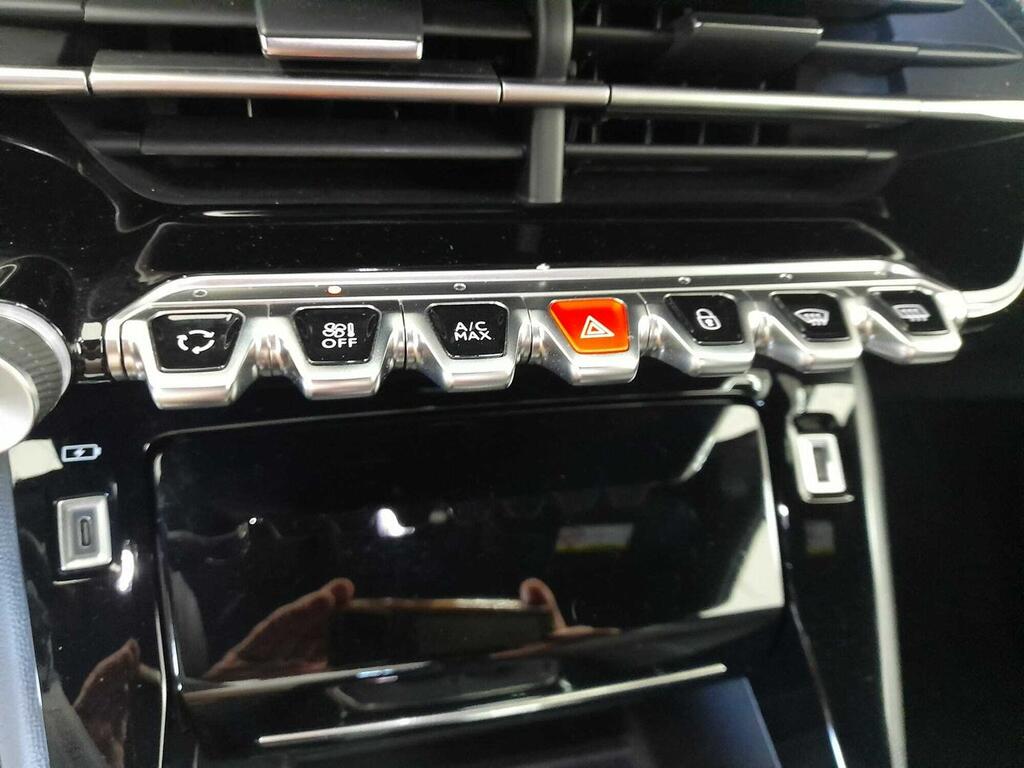 Peugeot 2008 Allure Puretech 100 S&S 6 Vel. MAN 23