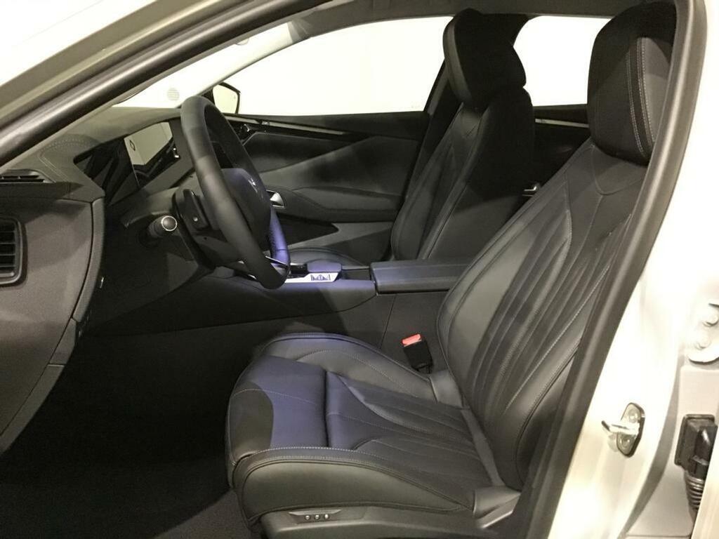 DS Automobiles DS 4 E-TENSE 225 TROCADERO 8