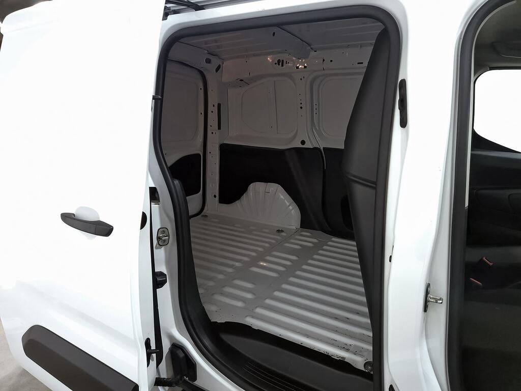 Peugeot Partner FURGON 1.5 BLUEHDI 73 PRO STANDARD 3P 600KG 6
