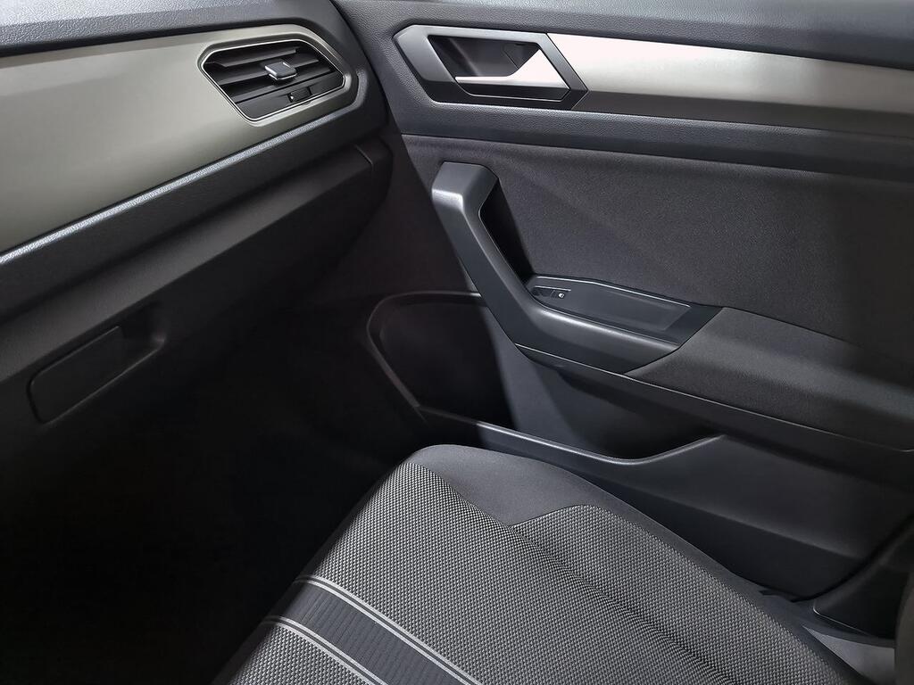 Volkswagen T-Roc Advance R-Line 1.0 TSI 81kW (110CV) 31