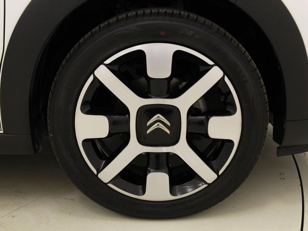 Citroën C3 PureTech 60KW (82CV) ELLE 9