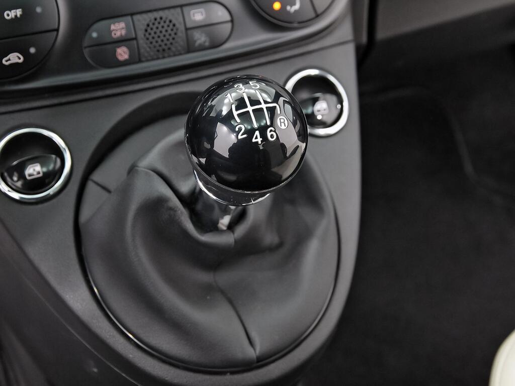 Fiat 500 Dolcevita 1.0 Hybrid 51KW (70 CV) 22