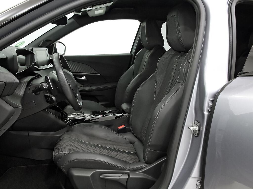 Peugeot 2008 GT Puretech 130 S&S EAT8 8