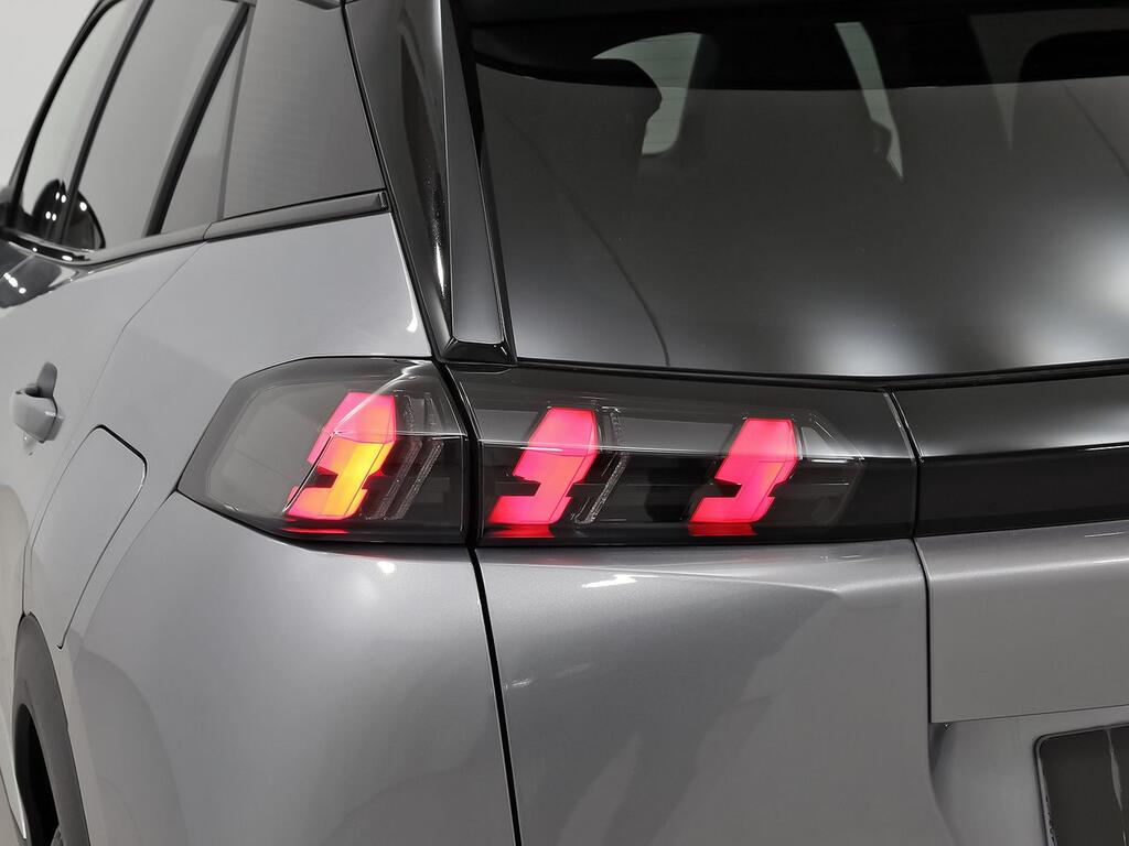 Peugeot 2008 GT Puretech 130 S&S EAT8 34
