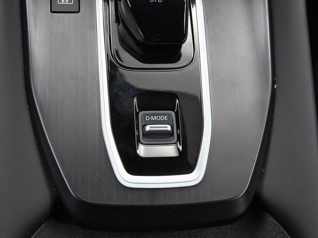 Nissan Qashqai E-POWER 140 KW (190 CV) N-Connecta 28