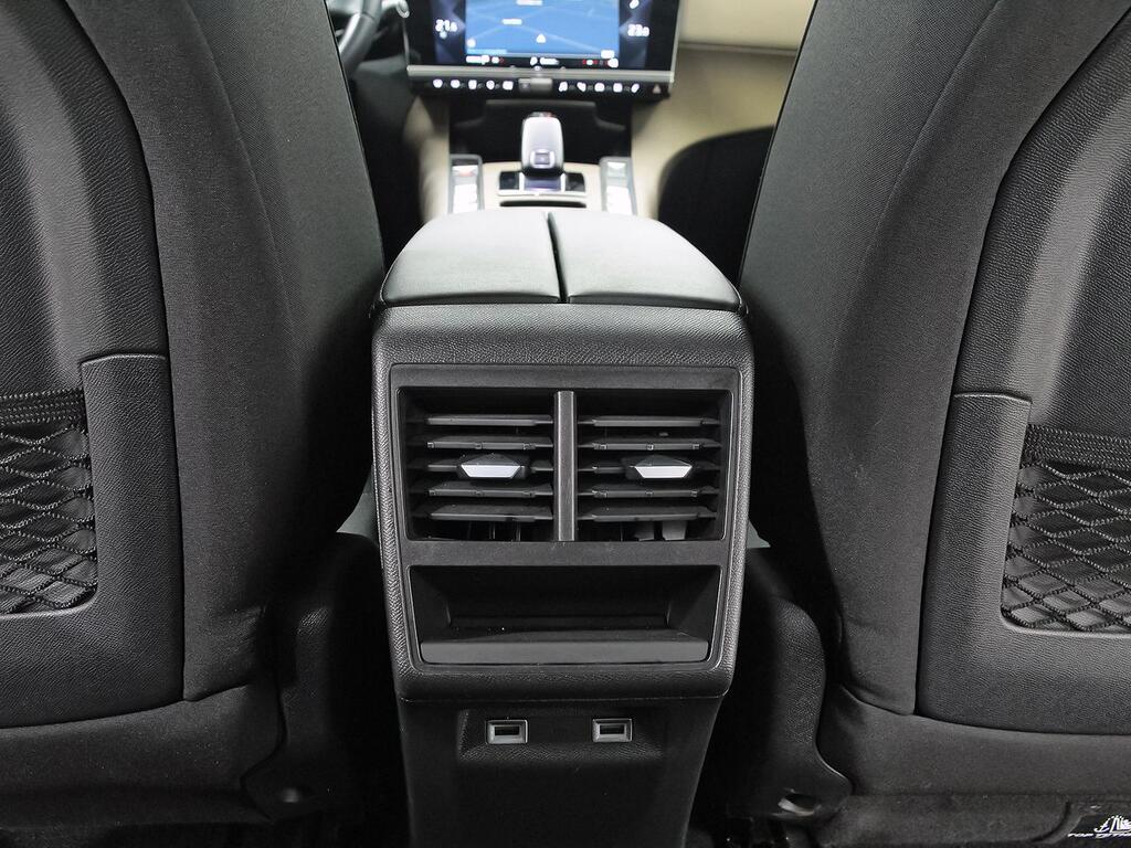 DS DS 7 BlueHDi DE 96kW (130CV) AT Bastille + 33