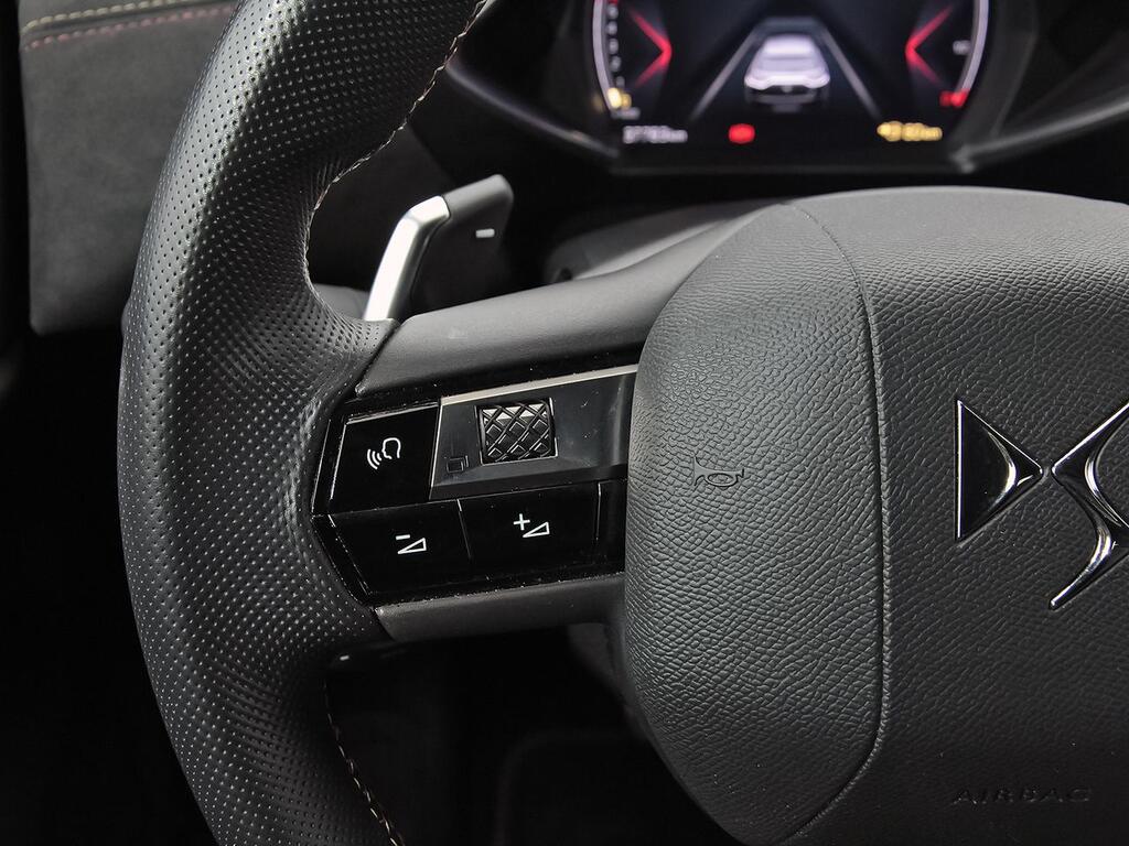 DS DS 3 PureTech 96kW (130CV) PERFORMANCE LINE 17