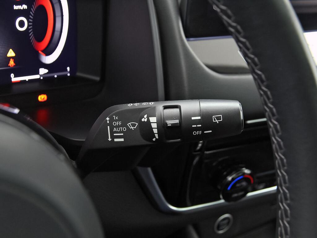 Nissan Qashqai DIG-T 103kW N-Connecta 12