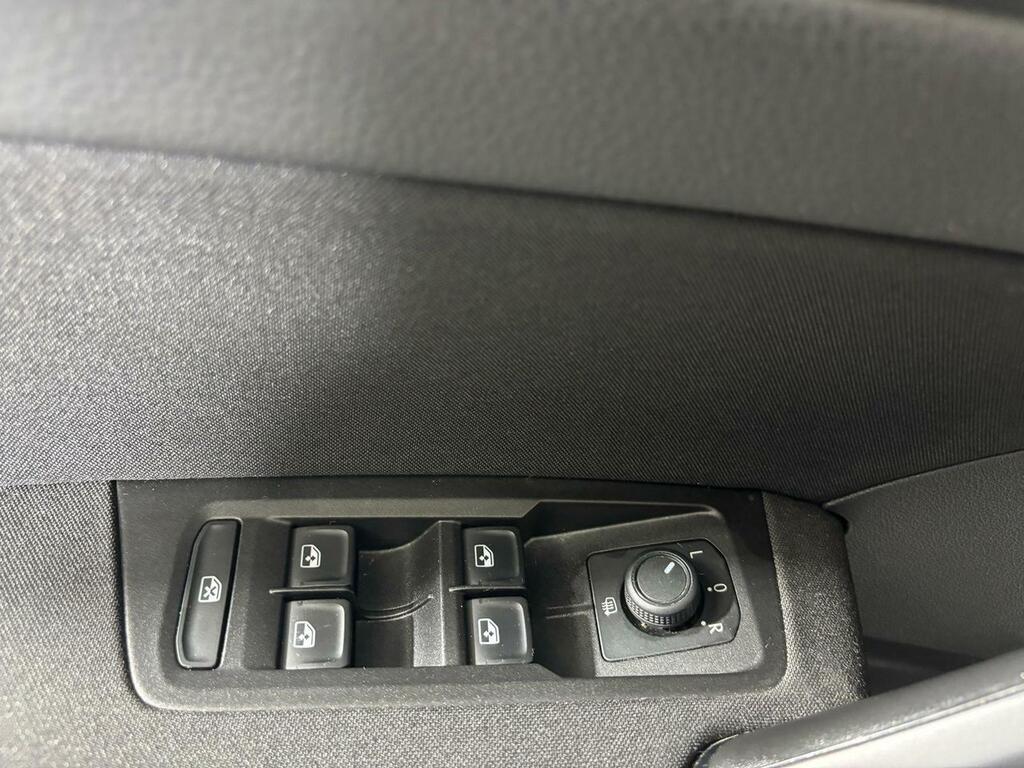 Volkswagen Touran Business 2.0 TDI 85kW (115CV) 20